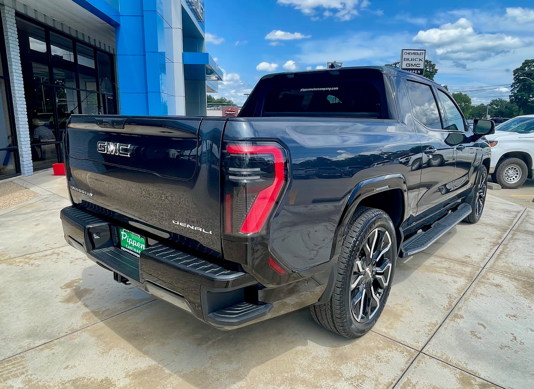 2025 GMC Sierra EV Max Range Denali