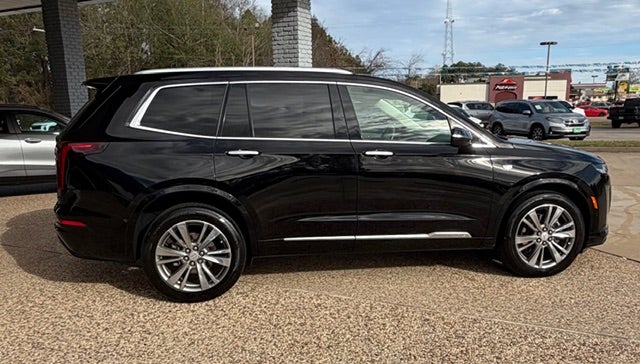 2022 Cadillac XT6 Premium Luxury