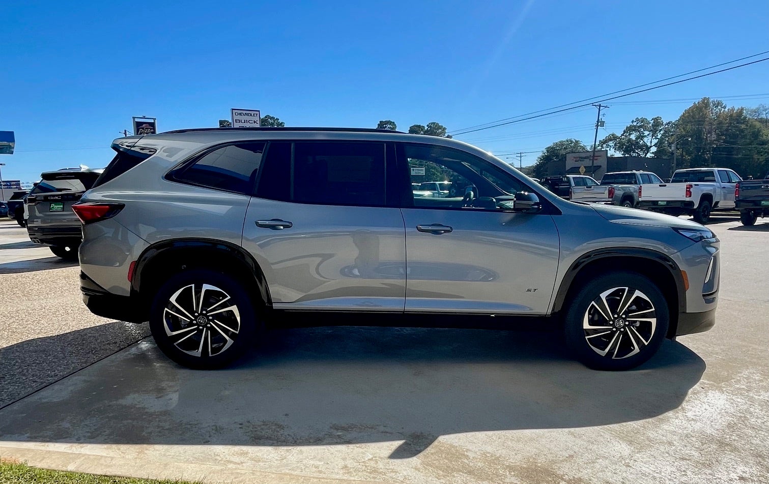 2026 Buick Enclave Sport Touring