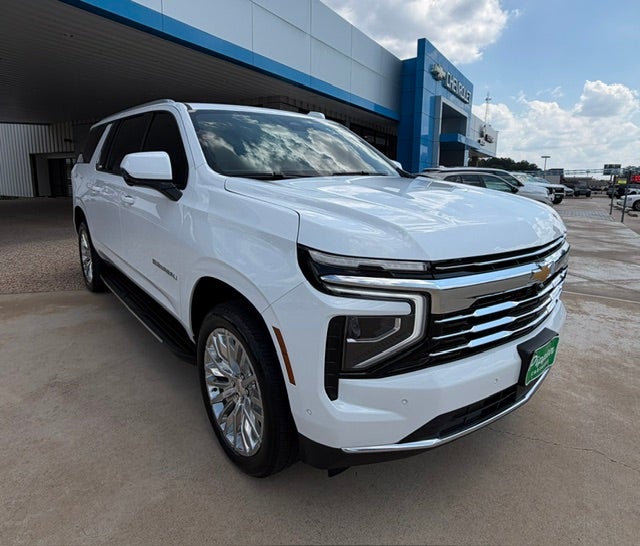 2025 Chevrolet Suburban LT