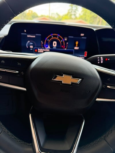 2025 Chevrolet Suburban LT