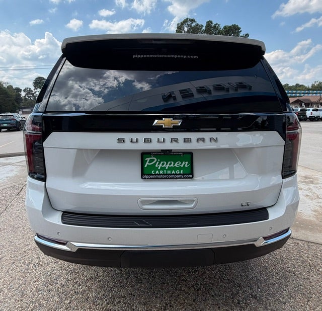 2025 Chevrolet Suburban LT