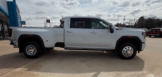 2026 GMC Sierra 3500 HD Denali DRW