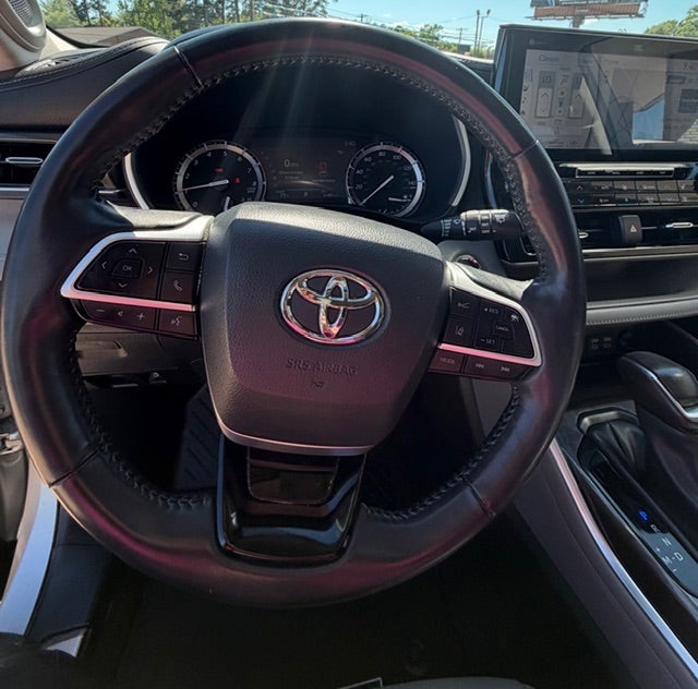 2022 Toyota Highlander Limited