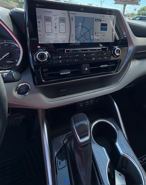 2022 Toyota Highlander Limited