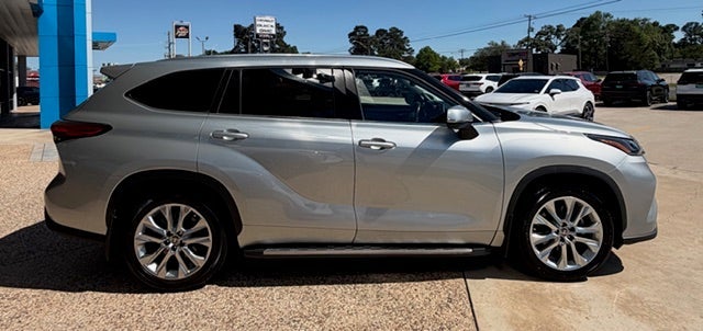 2022 Toyota Highlander Limited