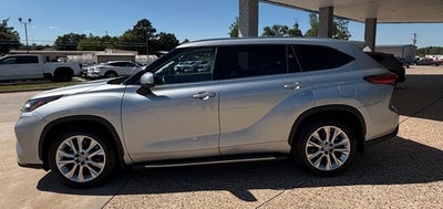 2022 Toyota Highlander Limited